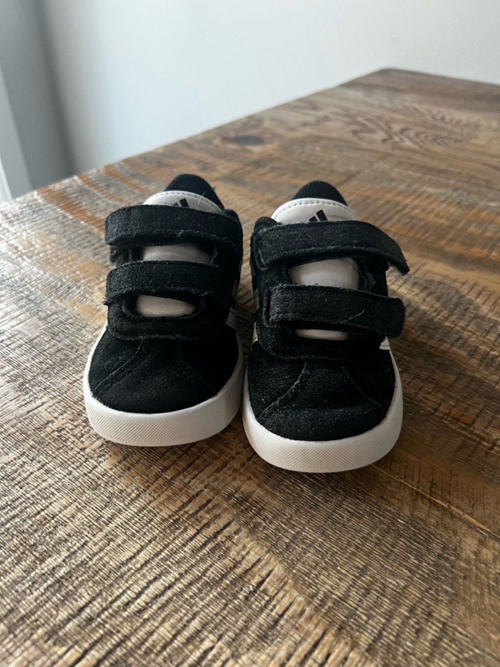Adidas Toddler Sneakers Size 7 – Black Velcro – Unisex